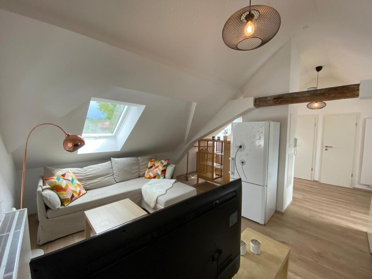 Helle 2 Zi. Wohnung Naehe Flughafen Muenchen Haimhausen  Buitenkant foto
