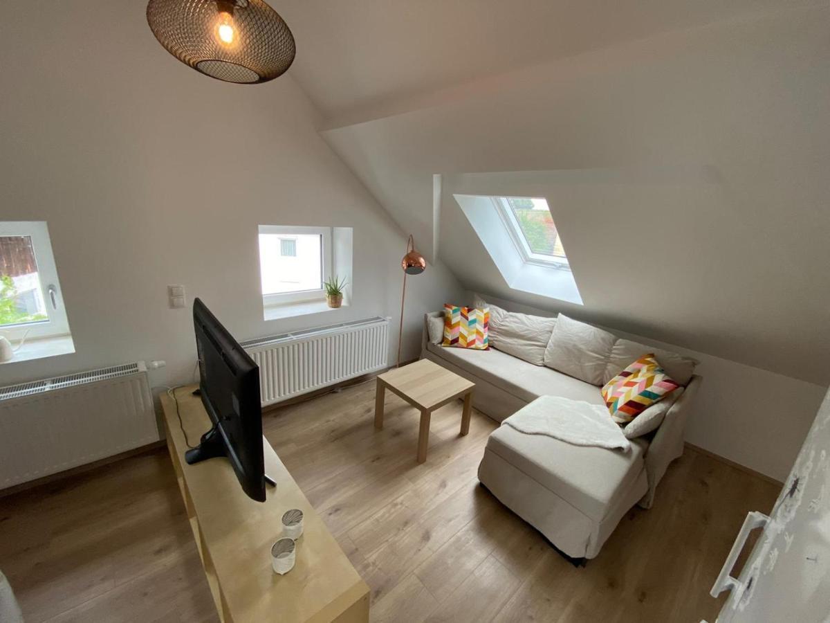 Helle 2 Zi. Wohnung Naehe Flughafen Muenchen Haimhausen  Buitenkant foto